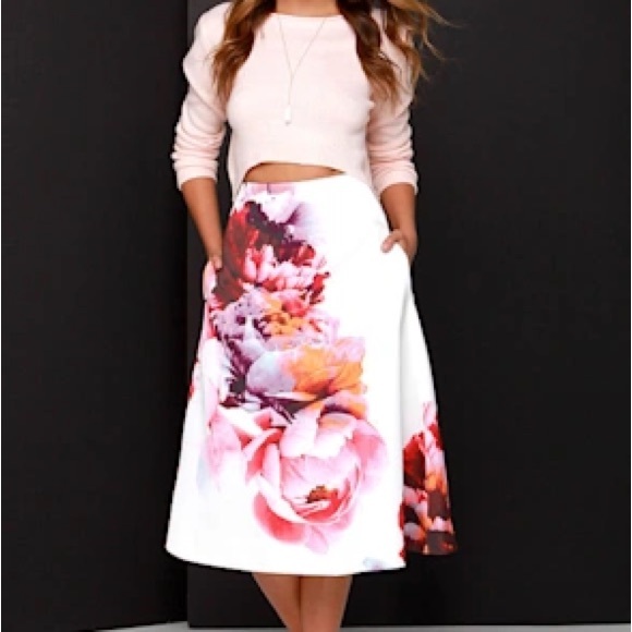 KEEPSAKE the Label White and Red Floral A-Line Skirt - Picture 5 of 7